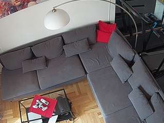 voyeurcam-julmodels-living-7