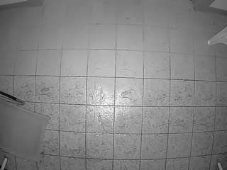 Ce modèle est en direct maintenant. voyeurcam-julmodels-loggia-1