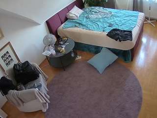 camsoda voyeurcam-julmodels-whitebed-1