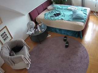 camsoda voyeurcam-julmodels-whitebed-1