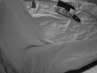 Ebony Cam Models camsoda voyeurcam-julmodels-whitebed-1