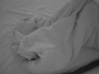 voyeurcam-julmodels-whitebed-1 Voyeur Cams Live camsoda