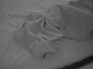 Cam Models Com voyeurcam-julmodels-whitebed-1 camsoda