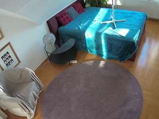 camsoda voyeurcam-julmodels-whitebed-1