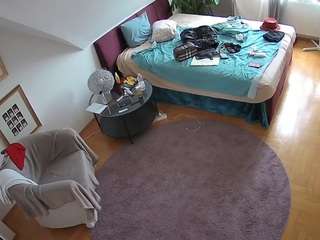 camsoda voyeurcam-julmodels-whitebed-1