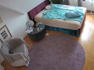 Naked Blond Models camsoda voyeurcam-julmodels-whitebed-1