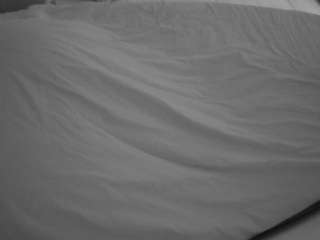 voyeurcam-julmodels-whitebed-1 Model Webcam camsoda