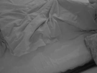 voyeurcam-julmodels-whitebed-1 Cam Models camsoda