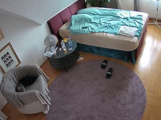 Voyeur Xxx camsoda voyeurcam-julmodels-whitebed-1