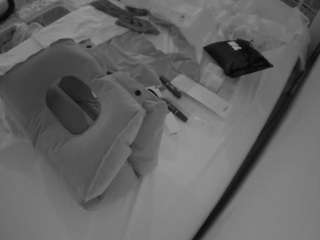 voyeurcam-julmodels-whitebed-1 Live Webcam on CamSoda
