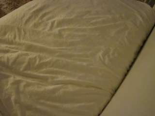 voyeurcam-julmodels-whitebed-1 webcam model