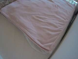 voyeurcam-julmodels-whitebed-1