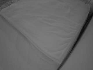  voyeurcam-julmodels-whitebed-1 chat room