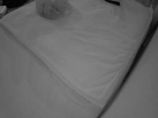voyeurcam-julmodels-whitebed-1 Thumb Image