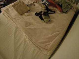 voyeurcam-julmodels-whitebed-1