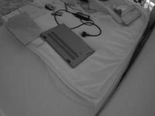 voyeurcam-julmodels-whitebed-1
