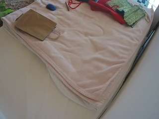voyeurcam-julmodels-whitebed-1 camsoda