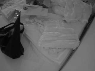 voyeurcam-julmodels-whitebed-1 Profile Image