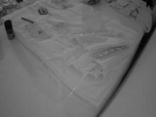 voyeurcam-julmodels-whitebed-1