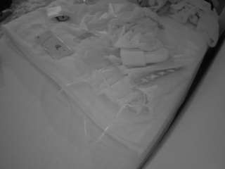 voyeurcam-julmodels-whitebed-1