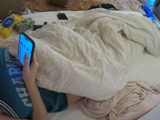 voyeurcam-julmodels-whitebed-1 webcam model