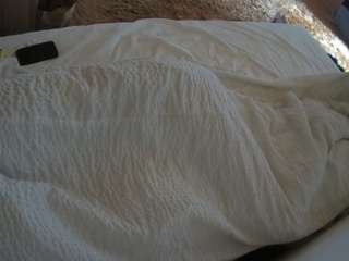 voyeurcam-julmodels-whitebed-1's CamSoda show and profile