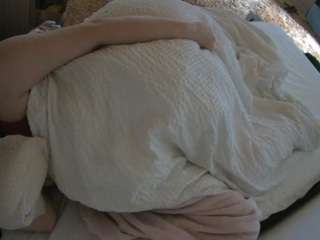 voyeurcam-julmodels-whitebed-1's CamSoda show and profile