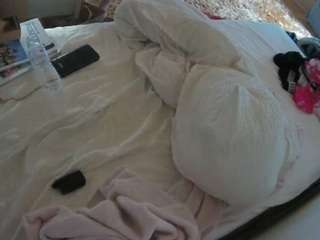 Julmodels Bedroom-C1 live webcam on Soda Cams