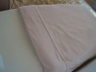 voyeurcam-julmodels-whitebed-1