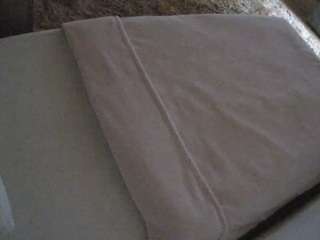 voyeurcam-julmodels-whitebed-1