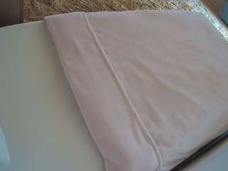 voyeurcam-julmodels-whitebed-1