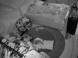 voyeurcam-julmodels-whitebed-1 live cam profile