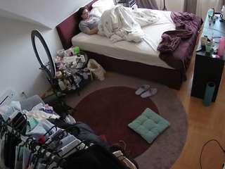 le modèle voyeurcam-julmodels-whitebed-1 est en webcam porno dans un show sur le site camsoda, il possède les tags suivants: average,black hair,flash,hidden,hidden cam,julmodels-house,no drinking,no smoking,pov,sex,sexwebcam,voyeur,hd