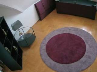 voyeurcam-julmodels-whitebed-1 webcam