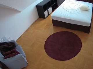 voyeurcam-julmodels-whitebed-1 Profile Image