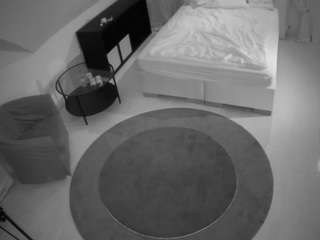 le modèle voyeurcam-julmodels-whitebed-1 est en webcam porno dans un show sur le site camsoda, il possède les tags suivants: average,black hair,flash,hidden,hidden cam,julmodels-house,no drinking,no smoking,pov,sex,sexwebcam,voyeur,hd