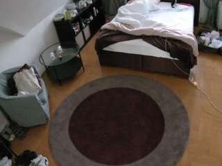 voyeurcam-julmodels-whitebed-1