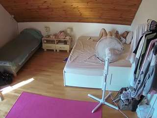 voyeurcam-julmodels-whitebed-2 Chaturbate Live Models camsoda