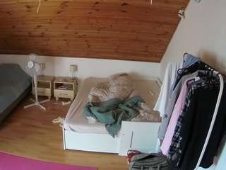 voyeurcam-julmodels-whitebed-2 Asian Cam Model camsoda