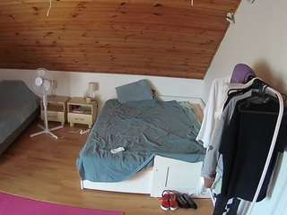 voyeurcam-julmodels-whitebed-2 Cam Models camsoda