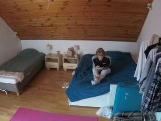 Cassie0pia voyeurcam-julmodels-whitebed-2 camsoda