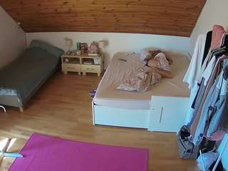 voyeurcam-julmodels-whitebed-2 Real Live Voyeur Cam camsoda