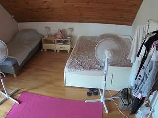 Argentina Model Nude camsoda voyeurcam-julmodels-whitebed-2