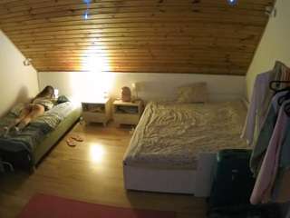 voyeurcam-julmodels-whitebed-2 Cam Models camsoda