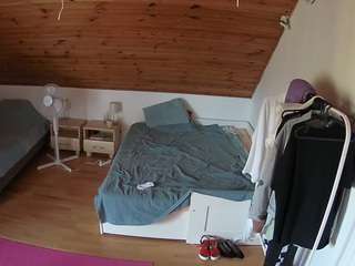 voyeurcam-julmodels-whitebed-2 Chaturbate Live Models camsoda