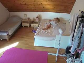 voyeurcam-julmodels-whitebed-2 Bbw Cam Model camsoda