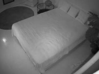 Bed Friend Uncut camsoda voyeurcam-julmodels-whitebed-2