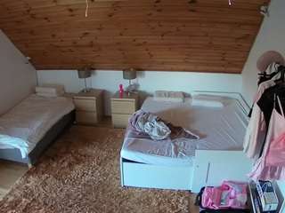 voyeurcam-julmodels-whitebed-2 Live Webcam on CamSoda