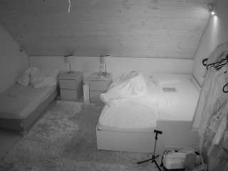 voyeurcam-julmodels-... webcam
