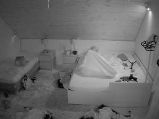 voyeurcam-julmod... Live Webcam on CamSoda
